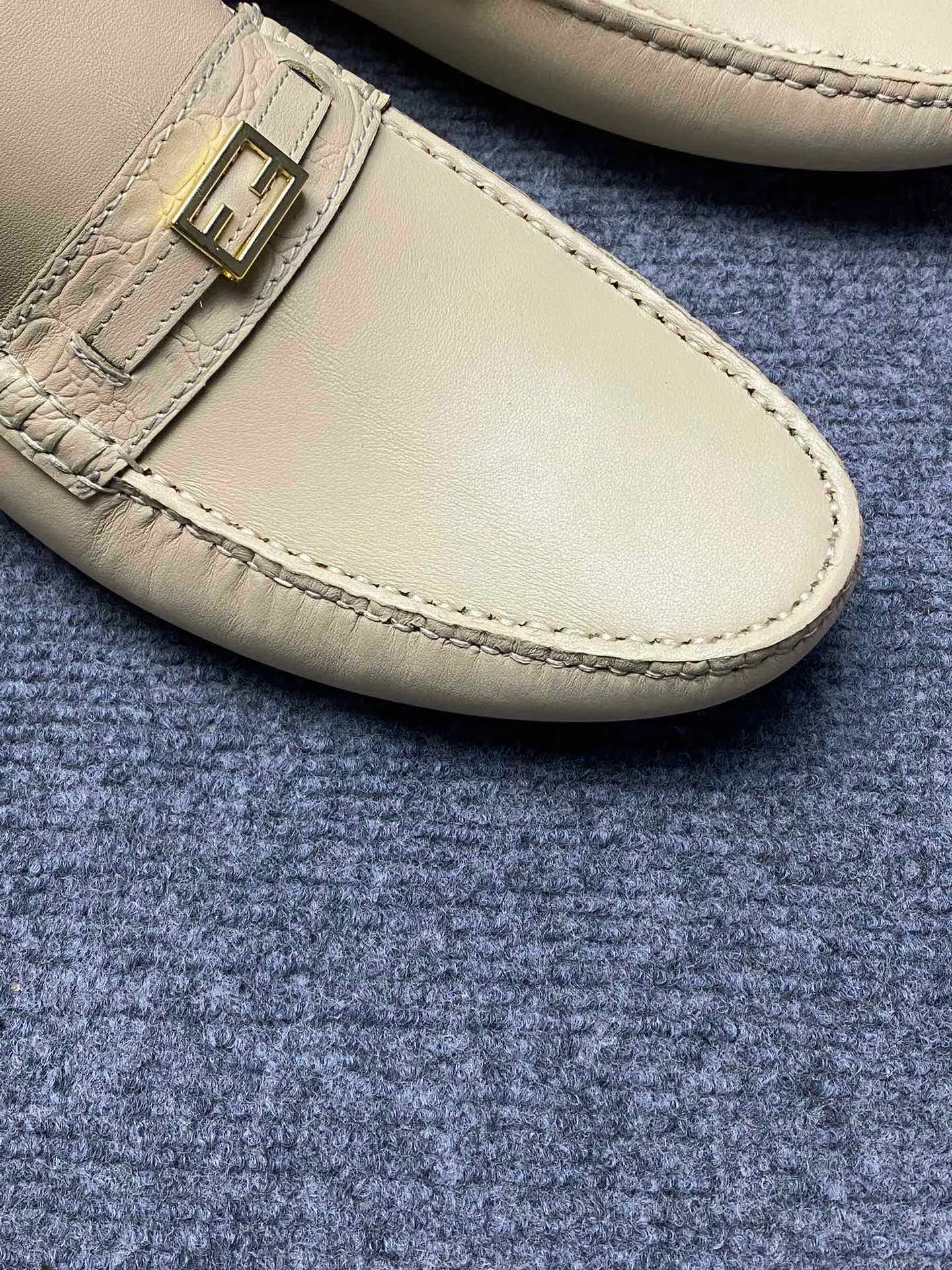 Men's Men's Shoes Men's Men's Shoes 💰700FENDI Fendi Men's Shoes are breathable and comfortable. Original development. Counters copy one to one. Imported cowhide. Niuri. 38 to 44. (can be ordered at 45.46. No returns or exchanges)